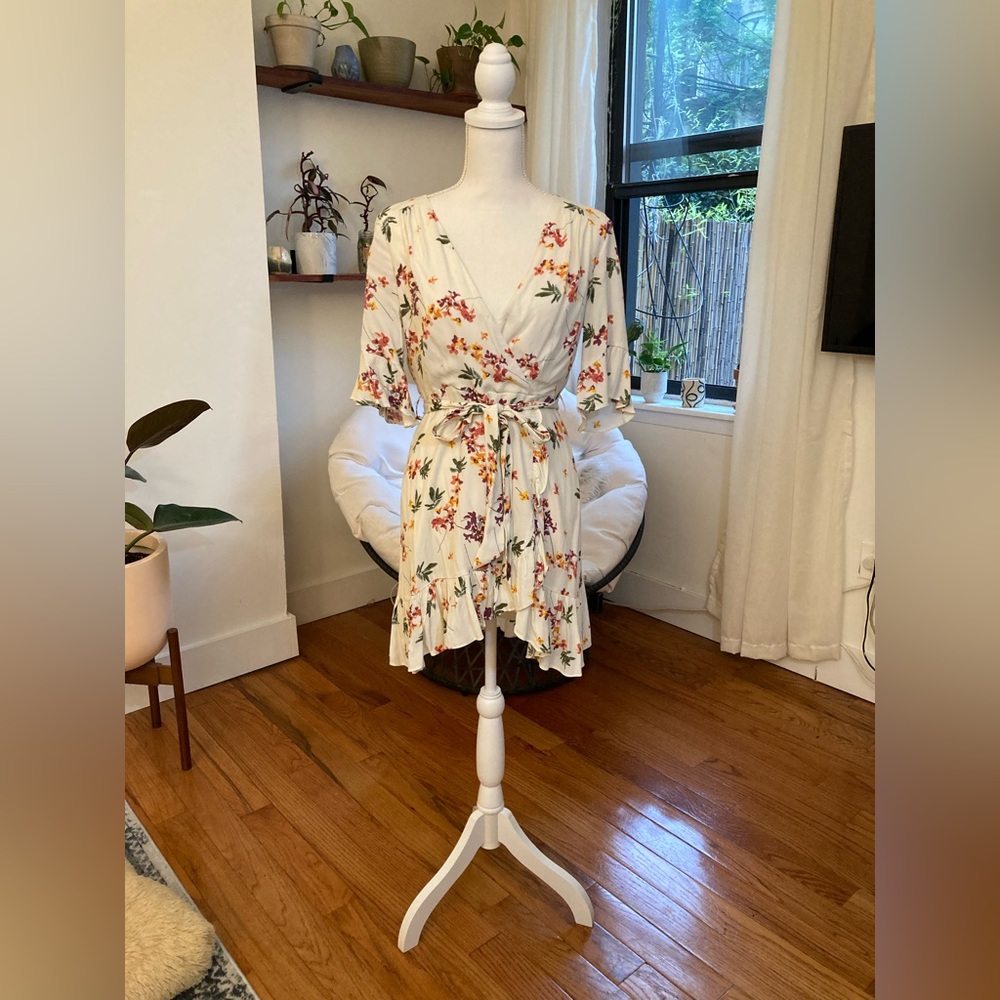 🌸 Vintage Floral Flirty Wrap Dress | S 🌸